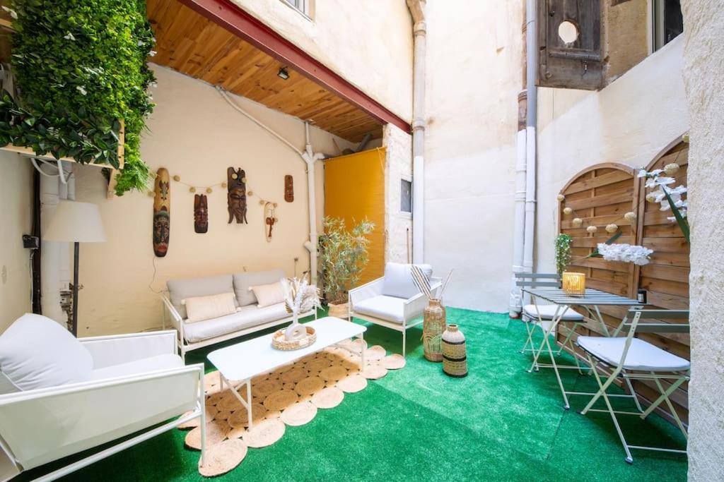 La Suite Eximia Avec Patio - Parking Souterrain Inclus - Centre Historique Montpellier Exteriér fotografie
